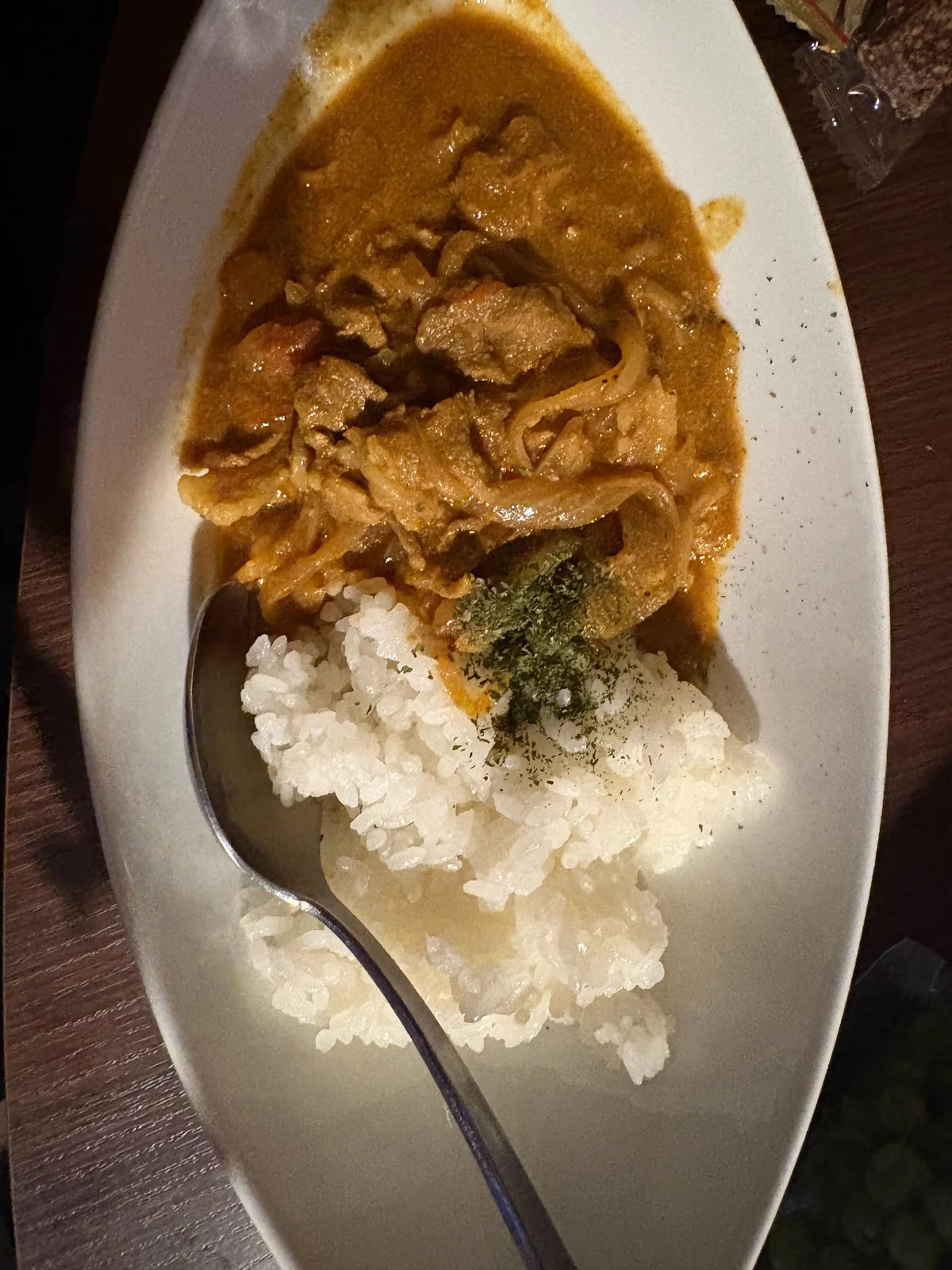 ごはんにソースを合わせた一皿